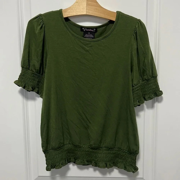 Xtraordinary || Girls Short Sleeve Smoked Hem Green Top size Medium - Picture 1 of 5